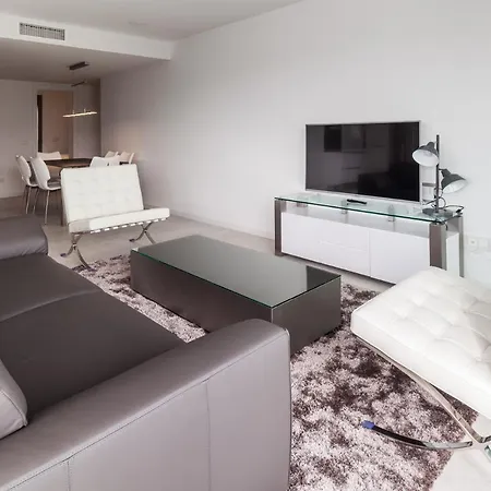 아파트 Remarkable 3 Bedroom In Eivissa 이비자타운