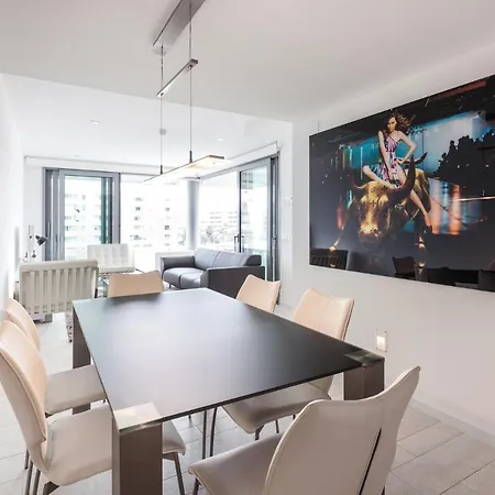 Remarkable 3 Bedroom In Eivissa * 이비자타운